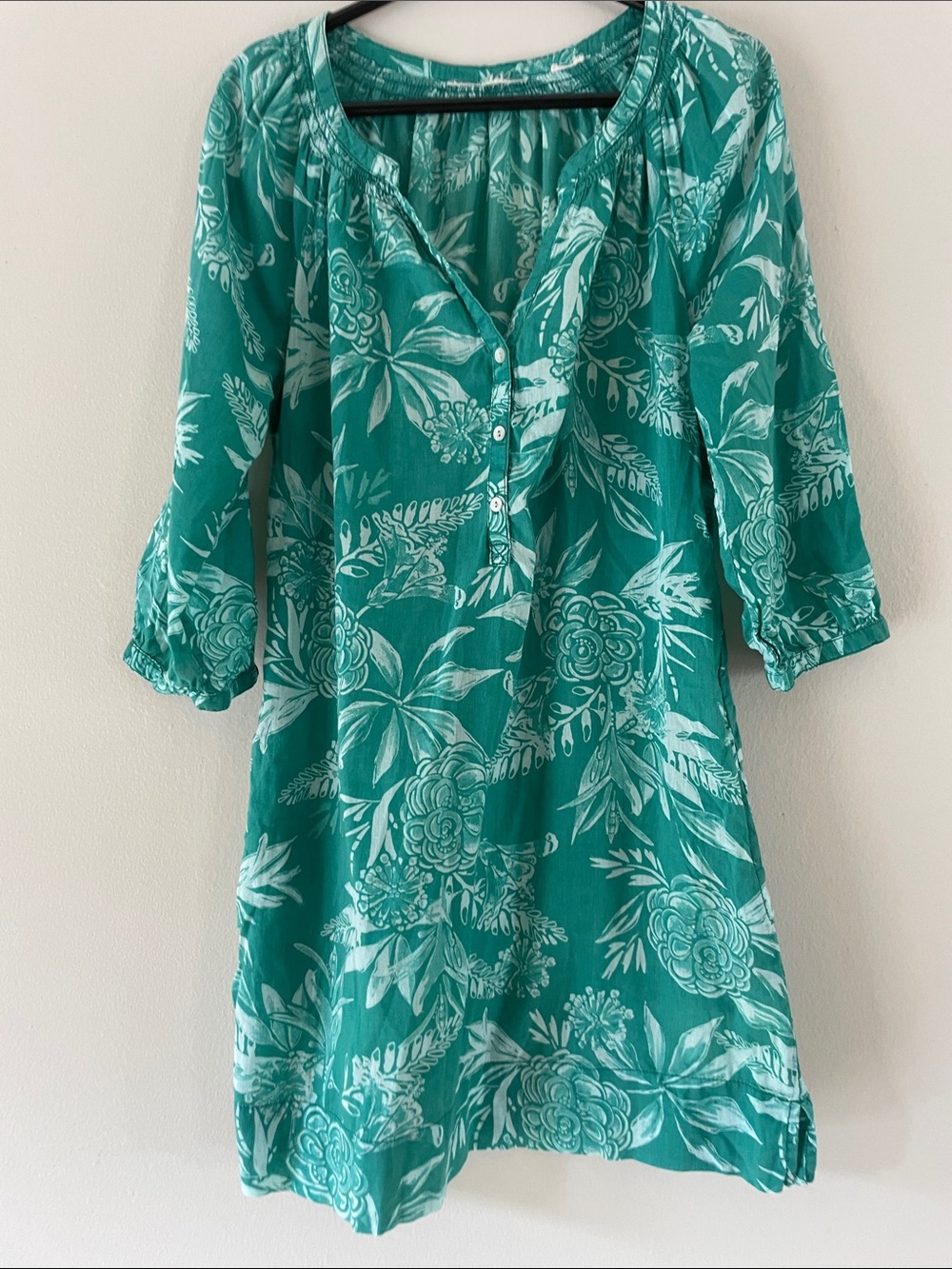 Lightweight tunic (?) or short dress